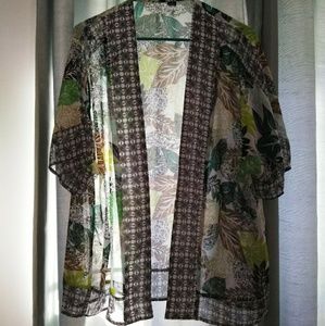 Leaf pattern kimono